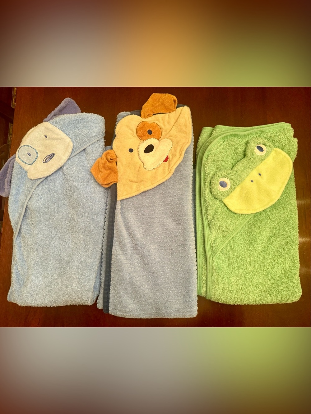 Set of 3 Hooded Bath Towels by Carter’s